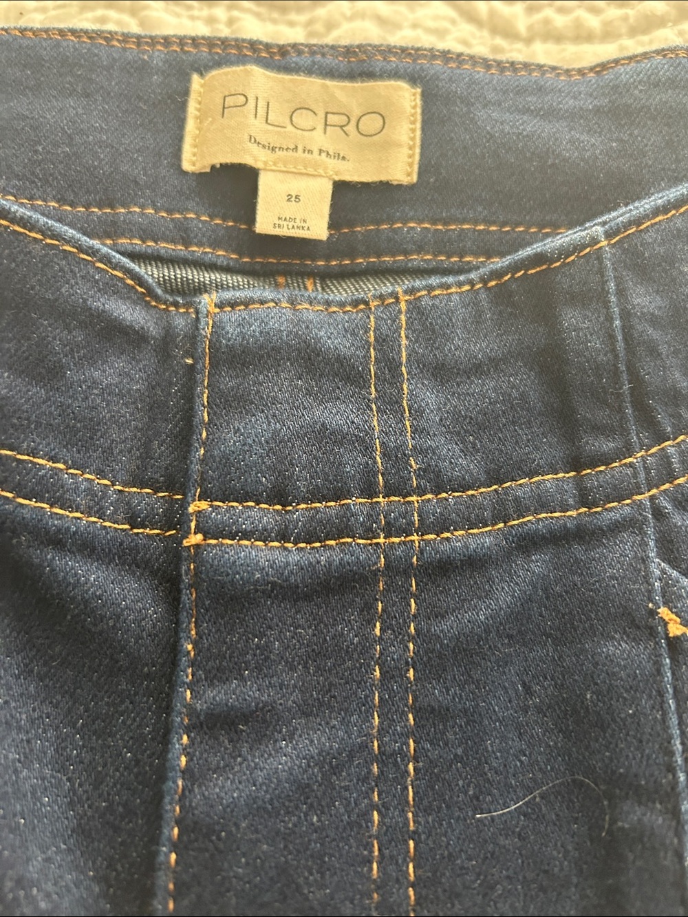 Anthropologie Pilcro Indigo Puddle Mid-Rise Flare Jeans with Contrast Stitching - Picture 2 of 14